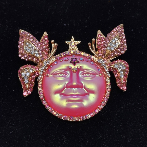 Jewelry - Pink Opalescent Face and Butterfly Brooch